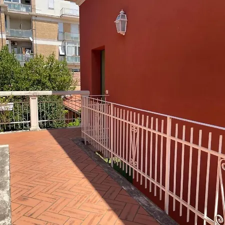 アパート Casa Linda ファーノ