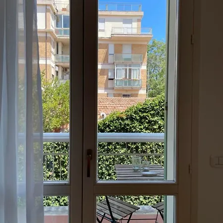 Casa Linda アパート ファーノ